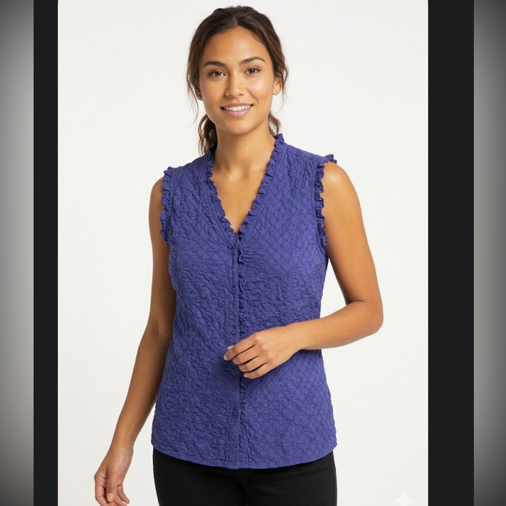 G.H. Bass & Co. Blue Crinkle Texture Ruffle Trim V-Neck Top – XL